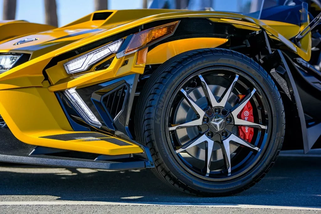 2023 Polaris Slingshot 23 Motor16