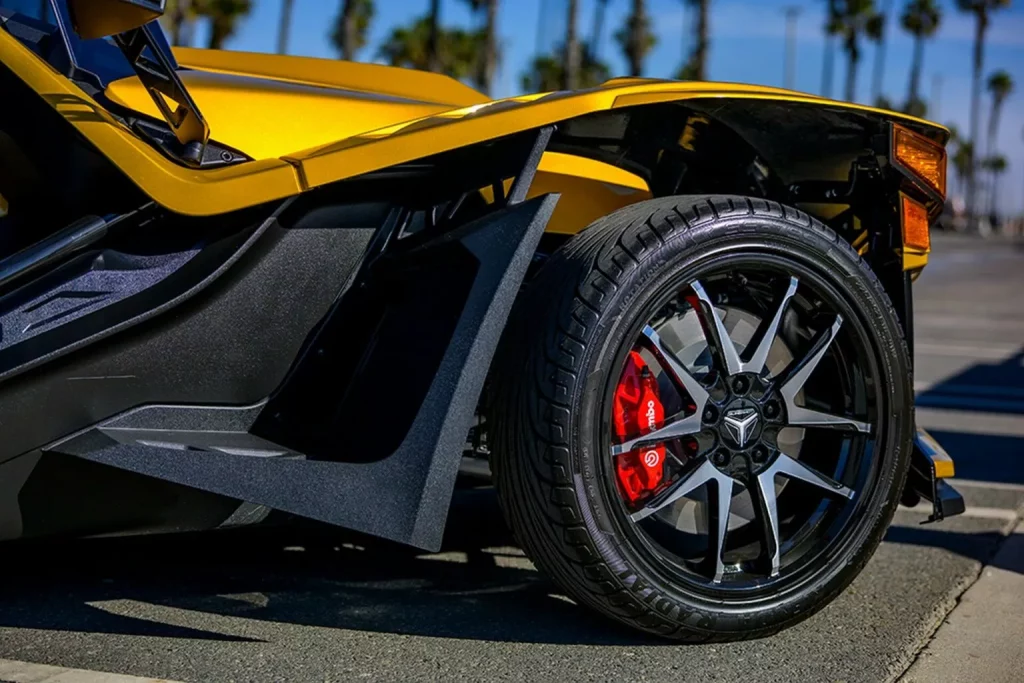 2023 Polaris Slingshot 29 Motor16