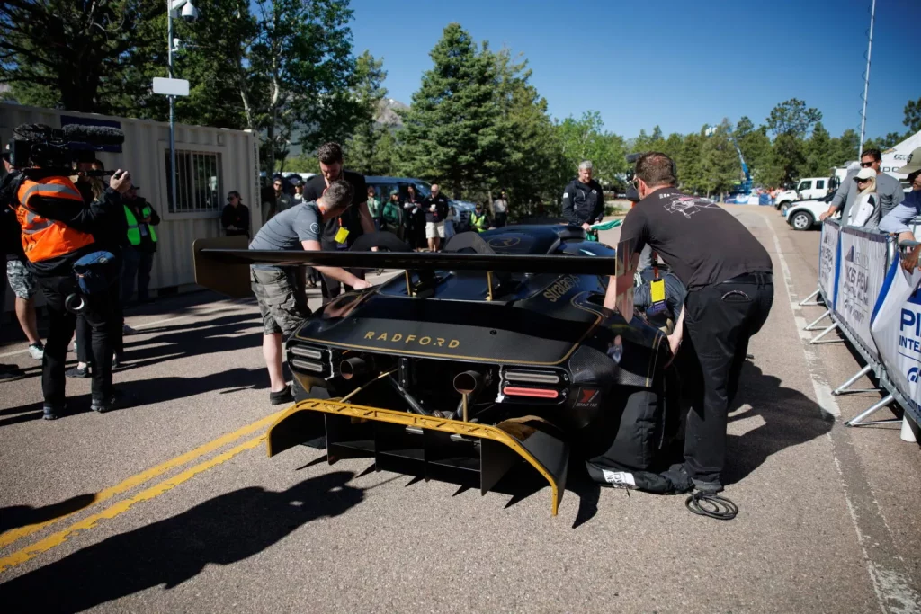 2023 Radford Type 62-2 Pikes Peak. Imagen salida.