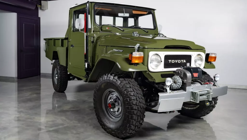 1983 Toyota FJ45 Land Cruiser 1 1536x870 1 Motor16