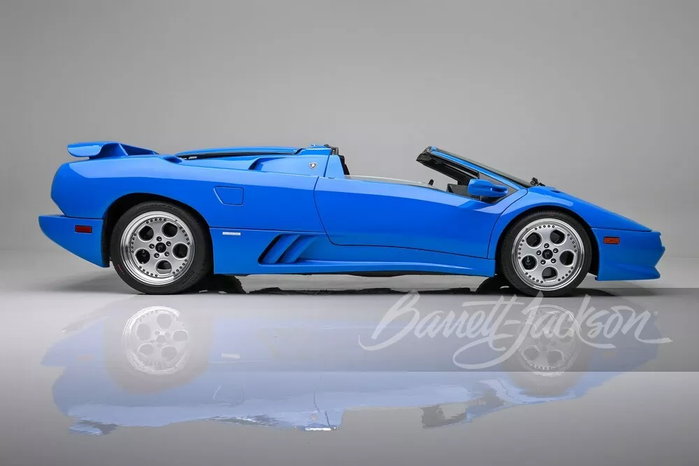 1997 Lamborghini Diablo VT Roadster Trump 29 1 Motor16