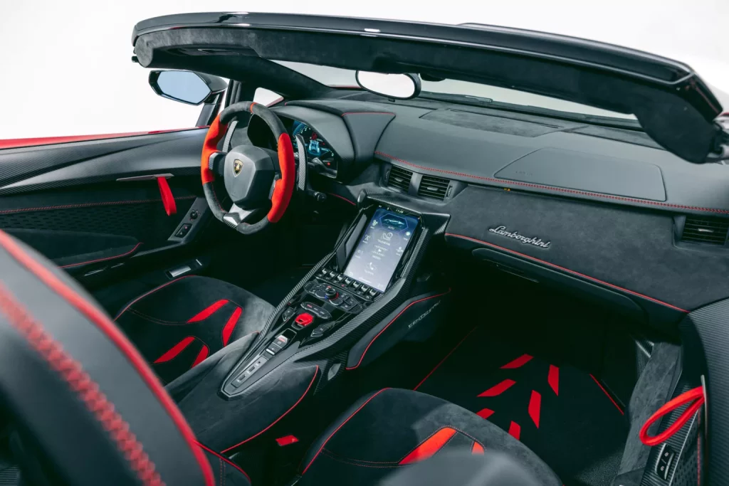 2018 Lamborghini Centenario Roadster RM Sotehby's. Imagen interior.