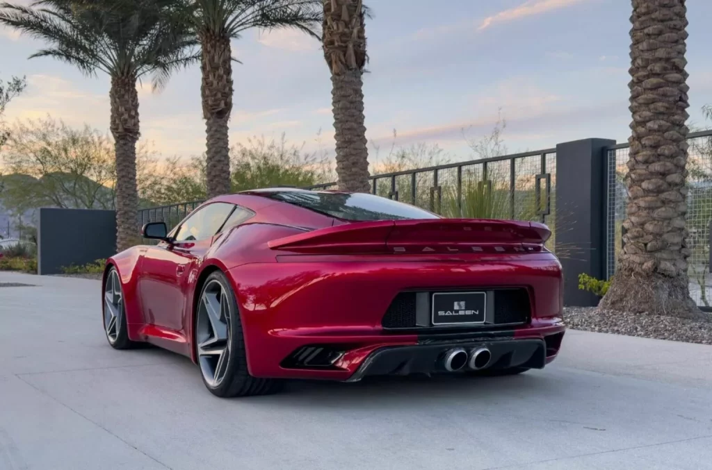 2019 Saleen S1 Prototipo eBay. Imagen trasera.