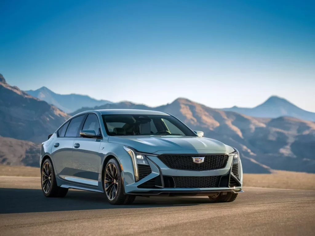 2024 Cadillac CT5-V Blackwing. Imagen exterior.