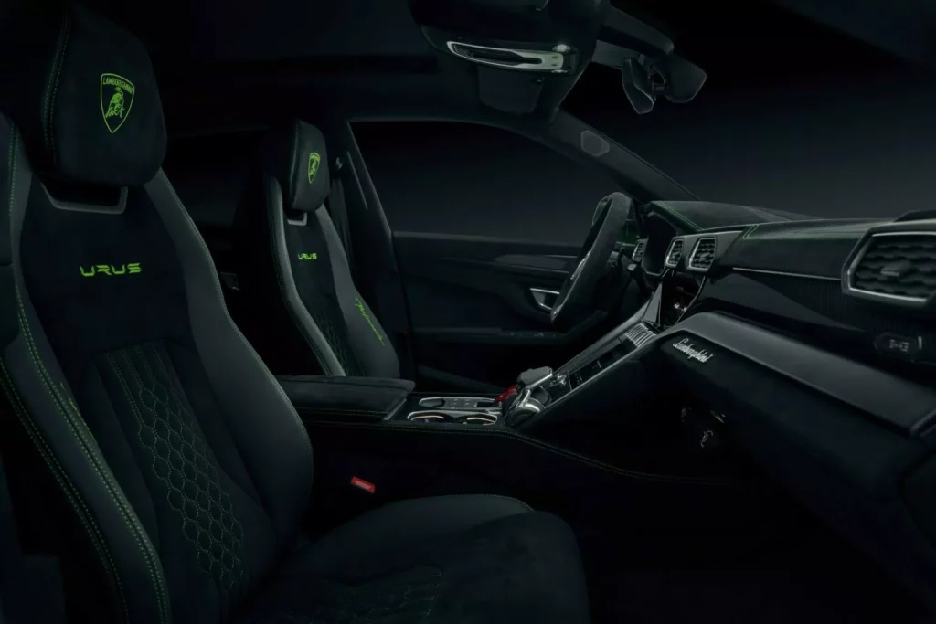 2024 Lamborghini Urus Novitec Esteso. Imagen interior.