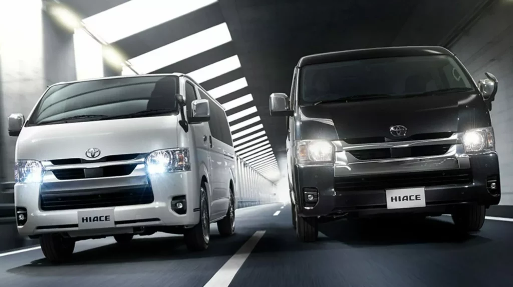 2024 Toyota HiAce. Imagen movimiento.