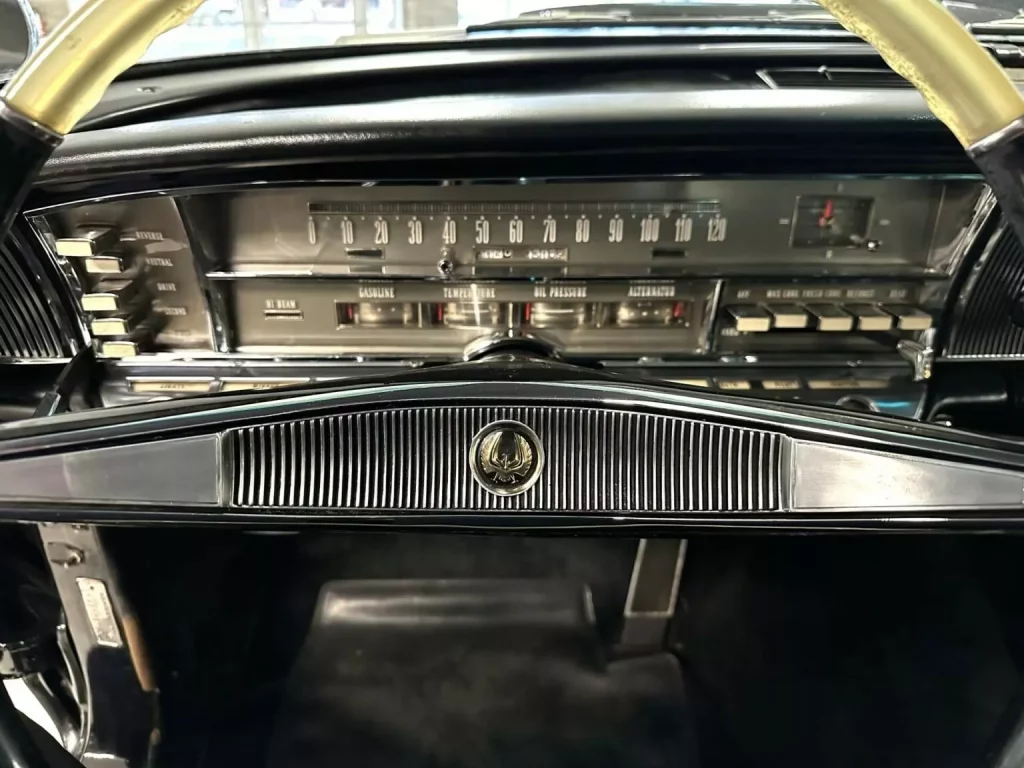 1964 Chrysler Imperial Crown Ghia Presidential Limousina 16 Motor16