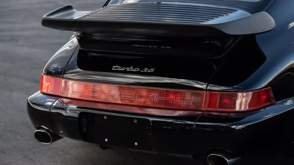 1995 Porsche 911 Turbo S Broad Arrow Auctions 19 Motor16