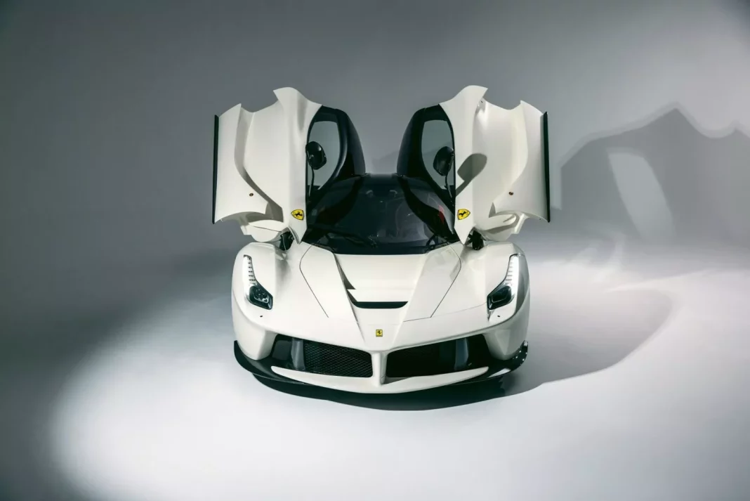 2016 Ferrari LaFerrari RM Sotheby's. Imagen portada.