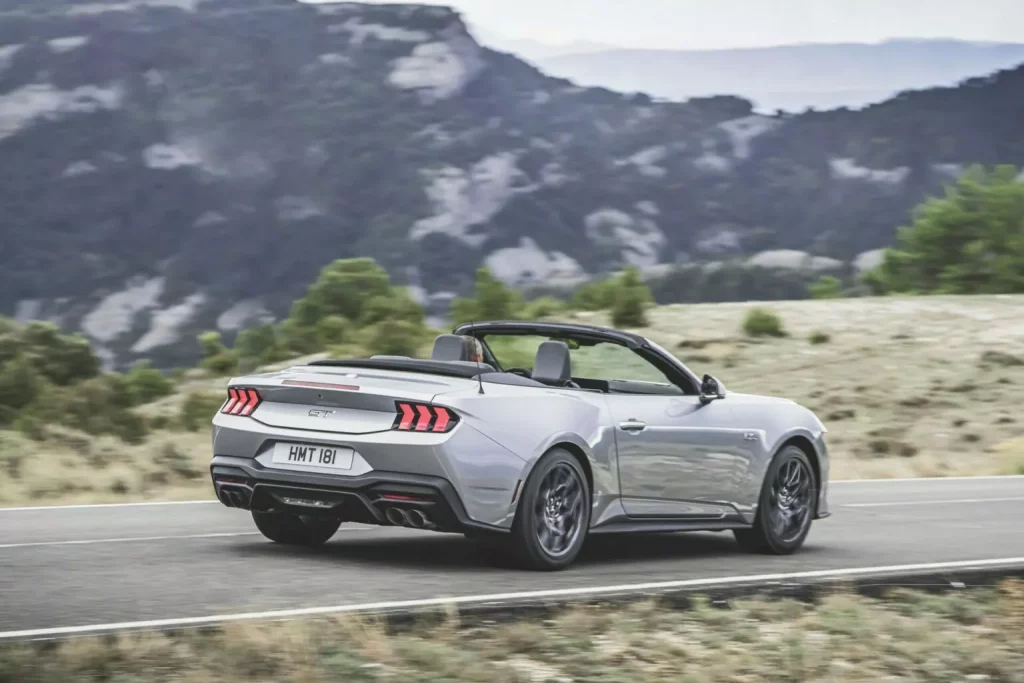 2024 Ford Mustang Convertible Europa 15 Motor16