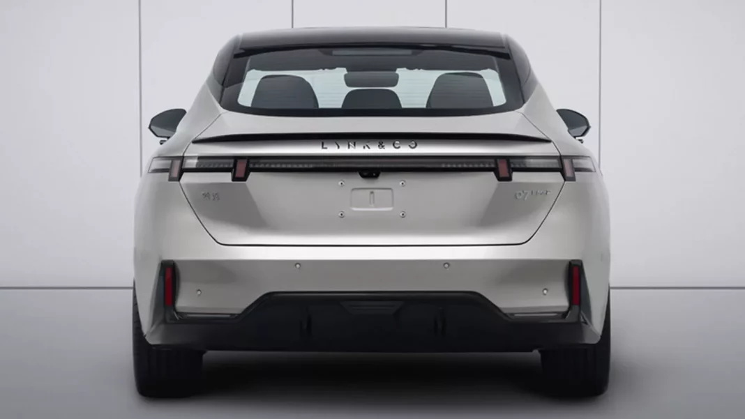 2024 Lynk & Co 07 EM-P. Imagen portada.