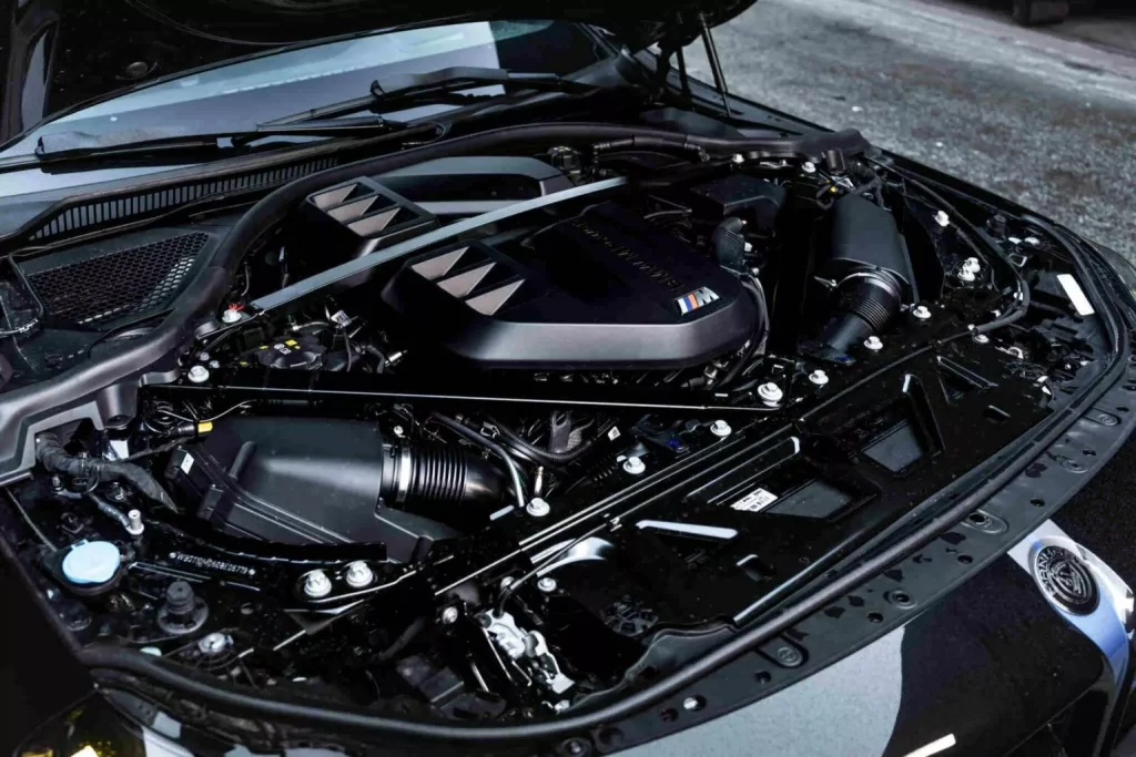 2024 BMW M2 Coupé Manhart MH2 560. Imagen motor.