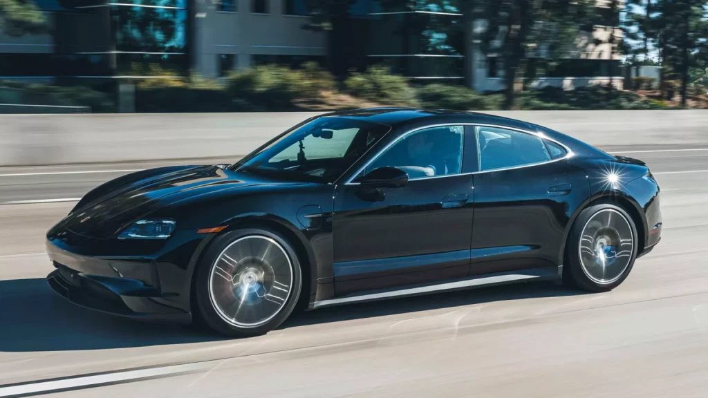 2024 Porsche Taycan Test autonomía. Imagen movimiento.