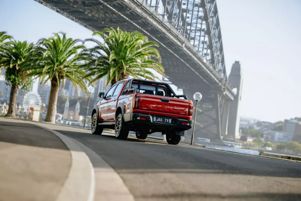 2024 JAC T9 Australia 8 Motor16