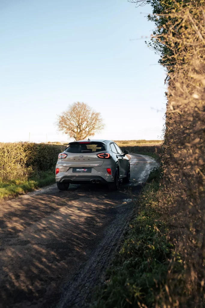 2024 Ford Puma ST Milltek Sport. Imagen trasera.