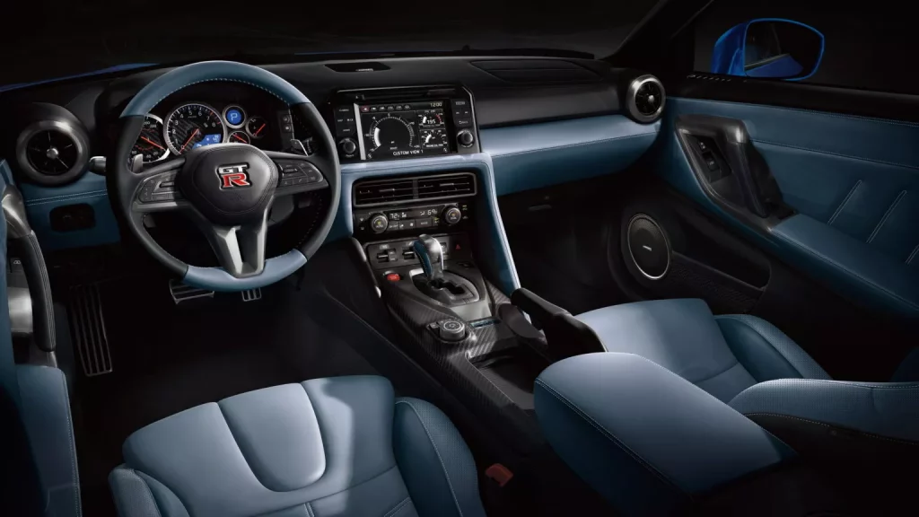 2024 Nissan GT-R Skyline Edition. Imagen interior.