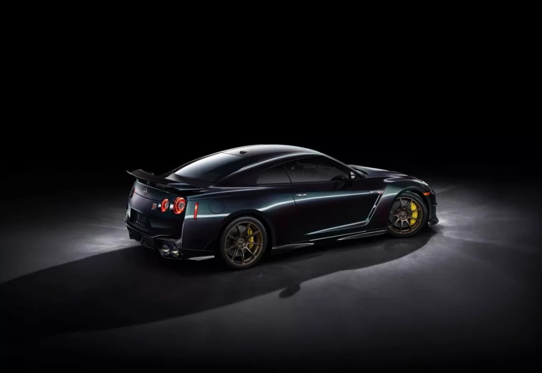 2024 Nissan GT-R Takumi Edition. Imagen portada.