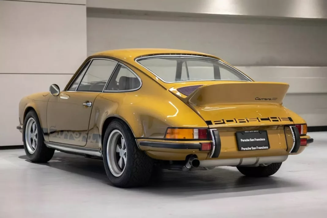 1972 Porsche 911 Carrera RS 2.7. Imagen portada.