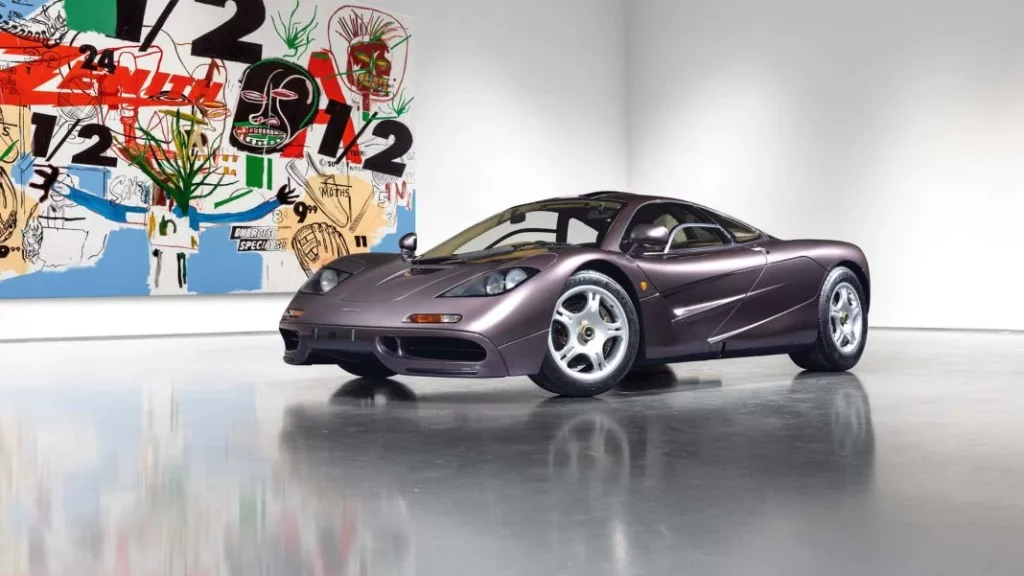 2024 McLaren F1. Sotheby's Sealed. Imagen delantera.