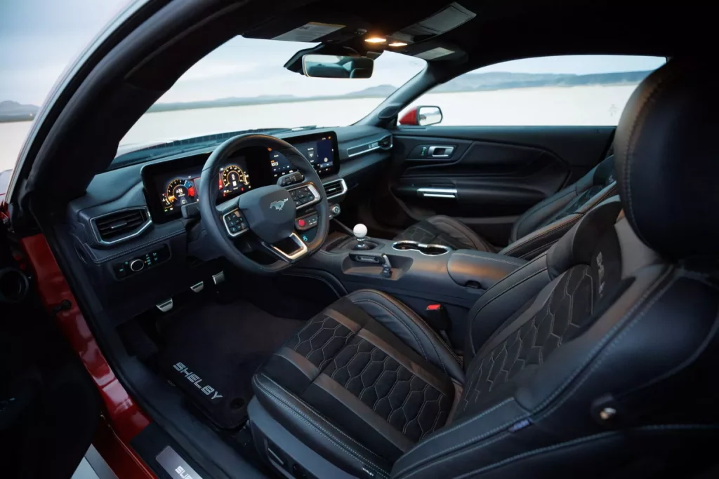 2024 Shelby Super Snake. Imagen interior.