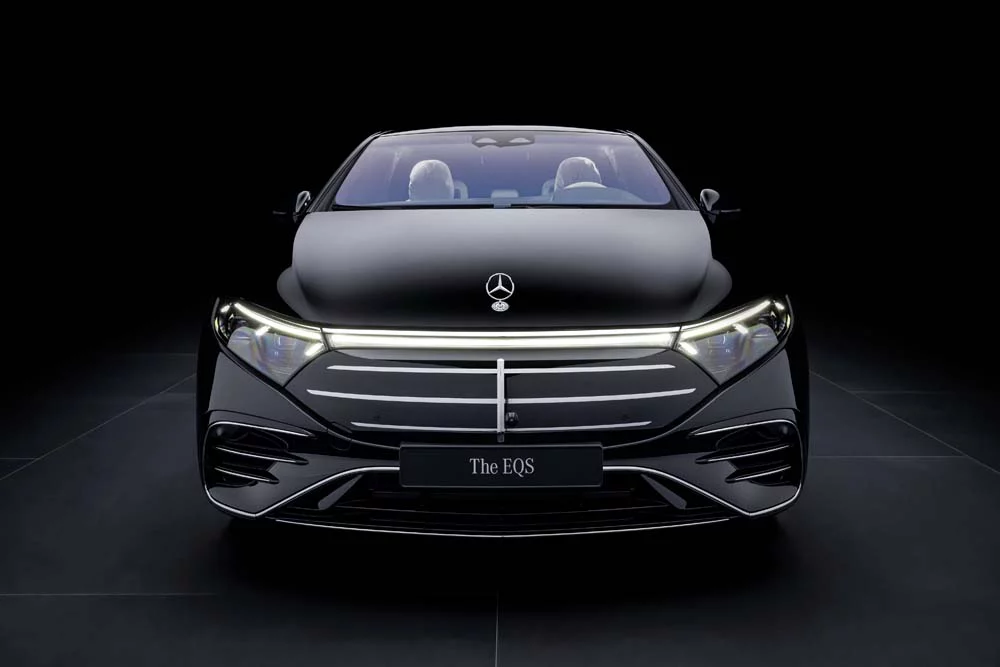 2024 Mercedes-Benz EQS. Imagen estudio.