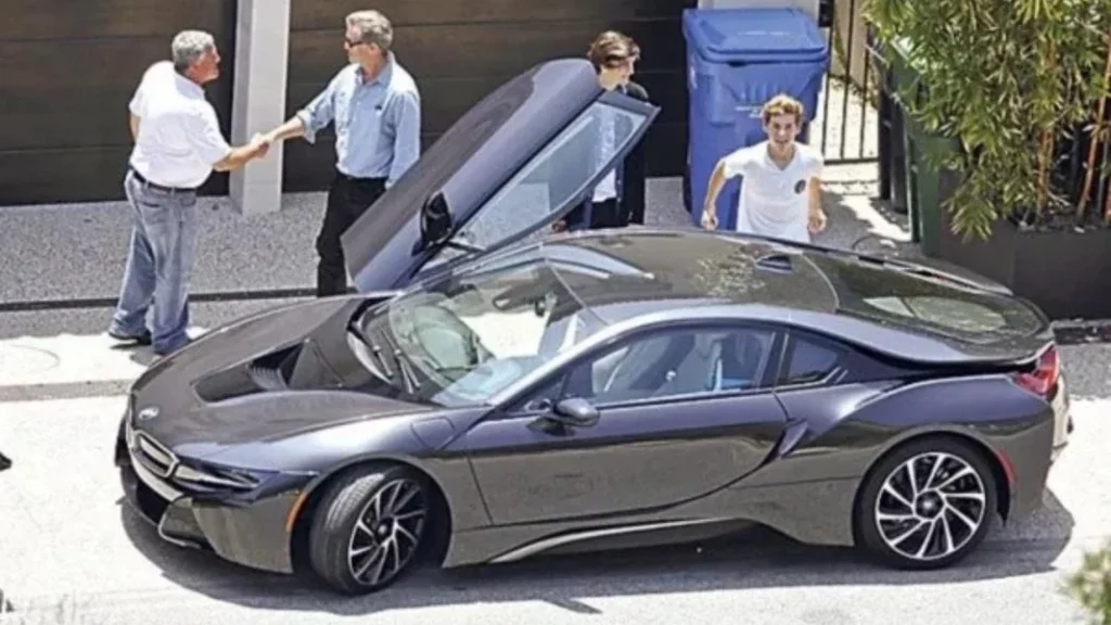 ¿Cuánto pagó Pierce Brosnan por su espectacular coche?