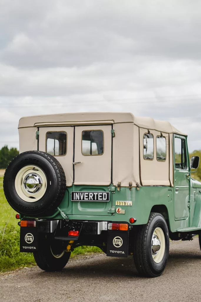 1965 Inverted Toyota Land Cruiser FJ40 1 Motor16