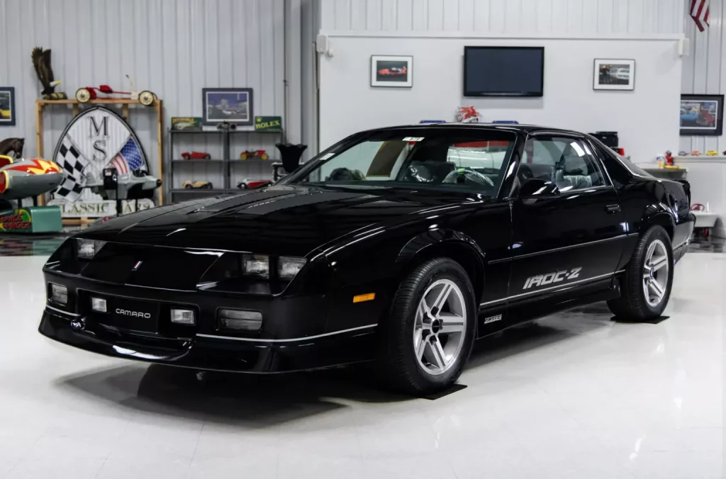 1985 chevrolet camaro iroc z 11 millas 61 Motor16