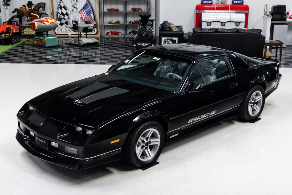 1985 chevrolet camaro iroc z 11 millas 8 Motor16