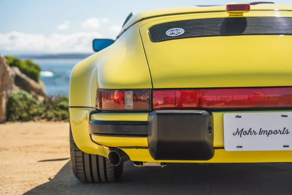 1989 Porsche 911 Speedster banana yellow 13 Motor16