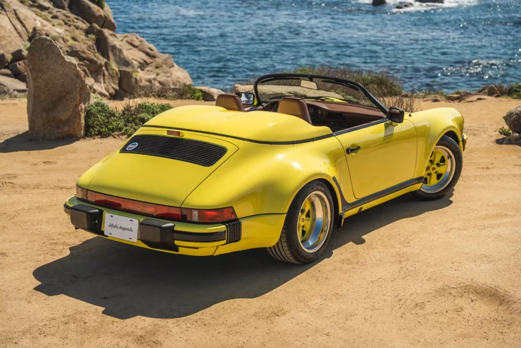 1989 Porsche 911 Speedster banana yellow 21 Motor16