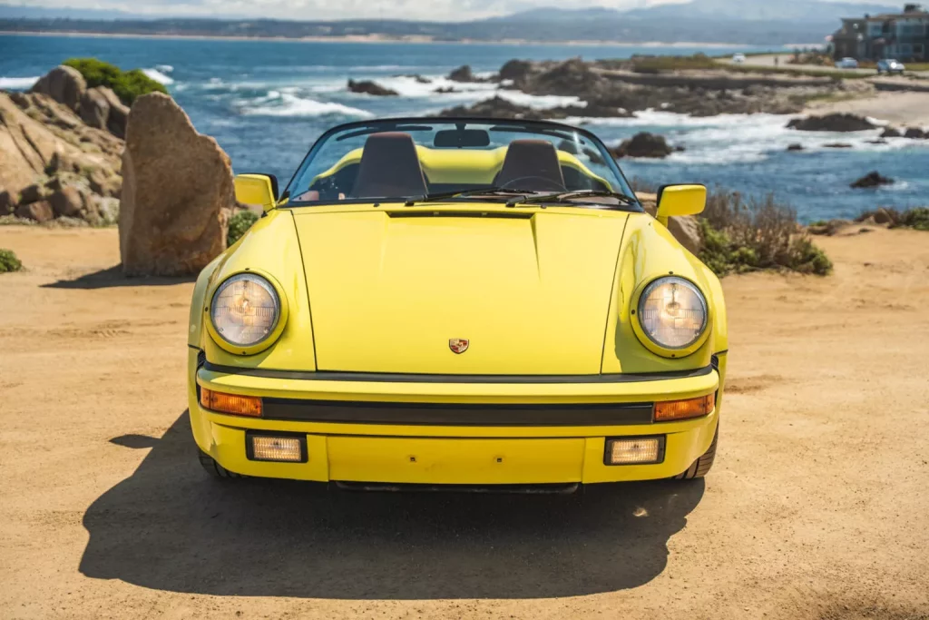 1989 Porsche 911 Speedster banana yellow 28 Motor16