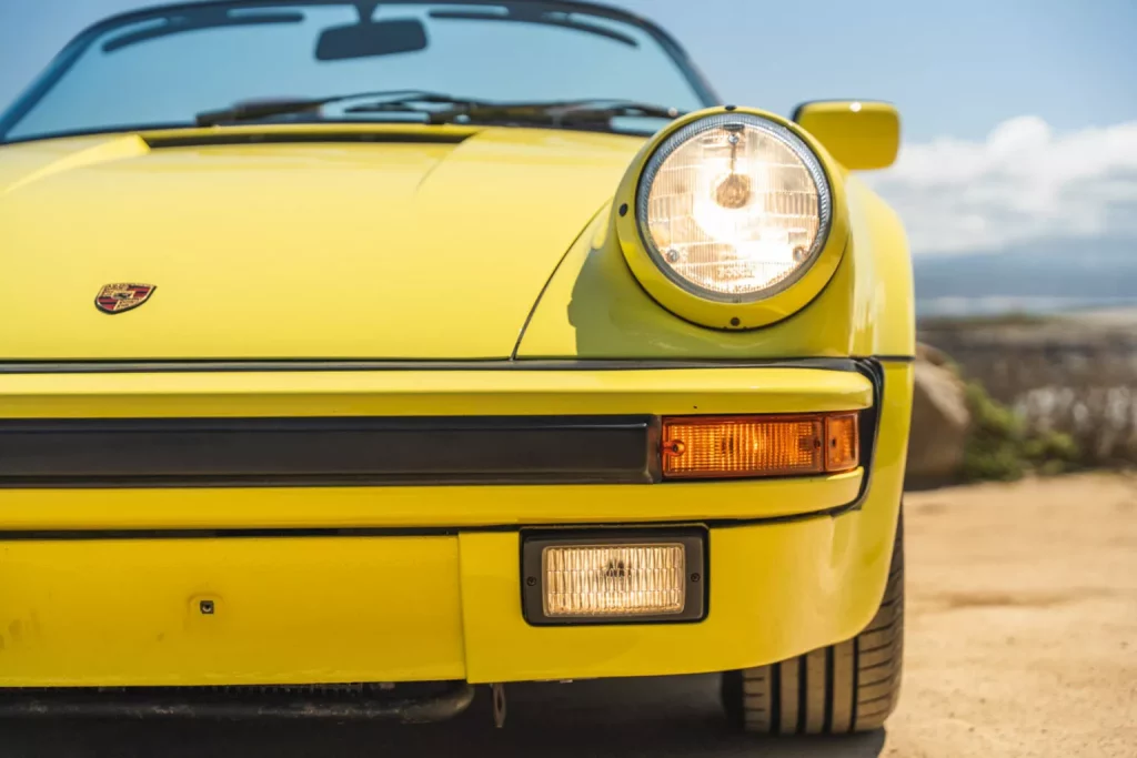 1989 Porsche 911 Speedster banana yellow 30 Motor16