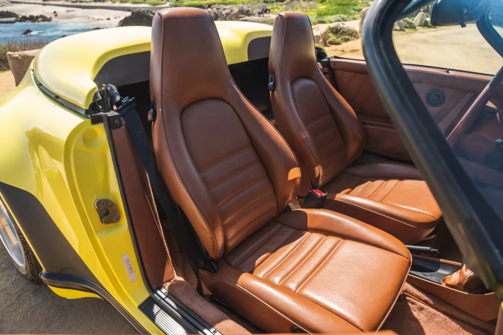 1989 Porsche 911 Speedster banana yellow 5 Motor16