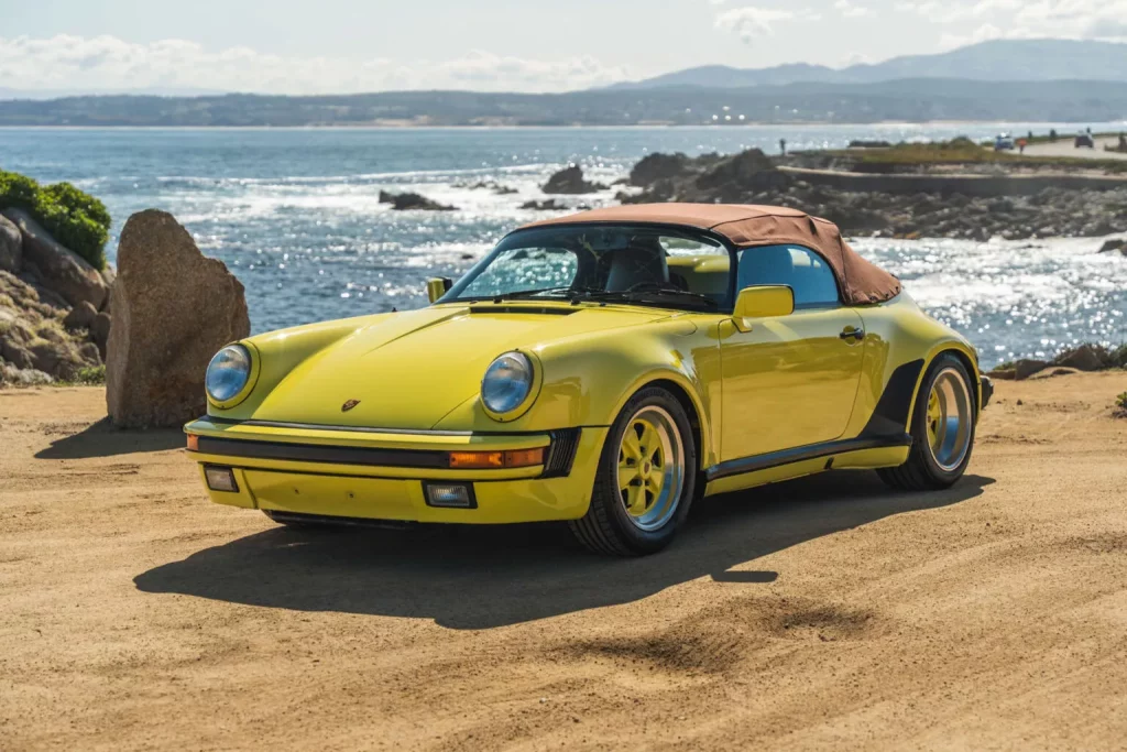 1989 Porsche 911 Speedster banana yellow 7 Motor16