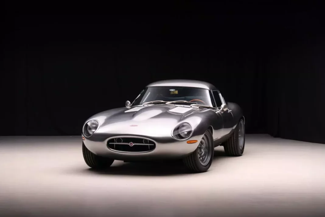 2013 Eagle Low Drag GT. Jaguar E-Type. BaT. Imagen portada.