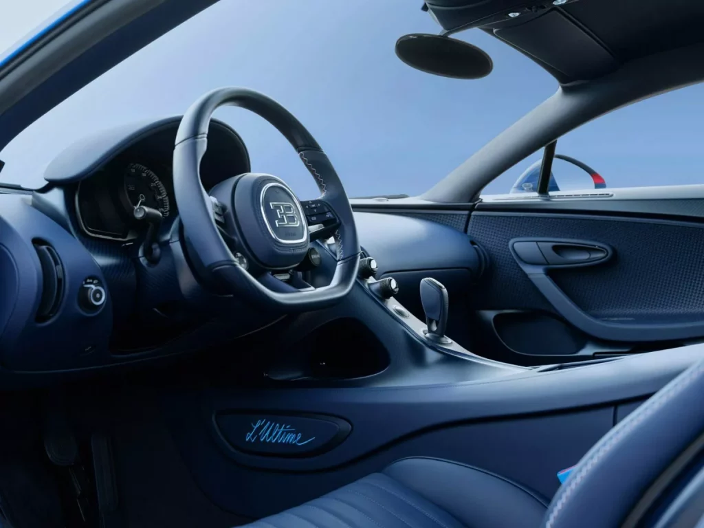 2024 Bugatti Chiron L'Ultime. Imagen interior.