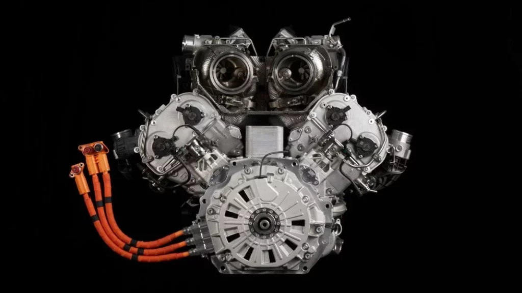 2024 Lamborghini motor V8 Biturbo. Imagen motor.