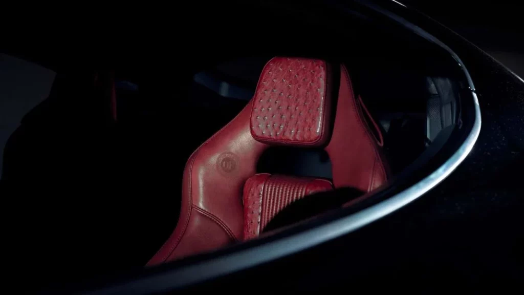 2024 Alfa Romeo 8C Competizione. Manual. Officine Fioravanti. Imagen detalle asiento.