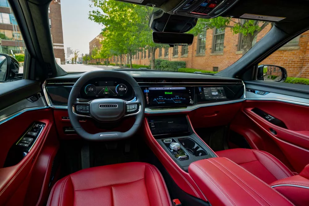 Interior del Jeep Wagoneer S