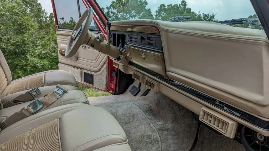 1988 Vigilante 4x4 Jeep Wagoneer 27 Motor16