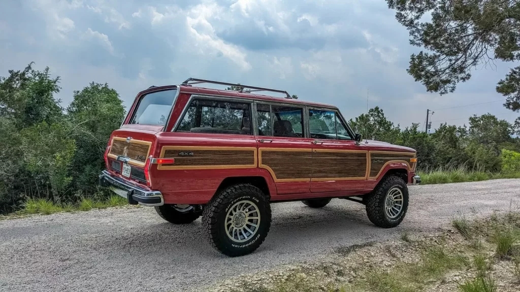 1988 Vigilante 4x4 Jeep Wagoneer 7 Motor16