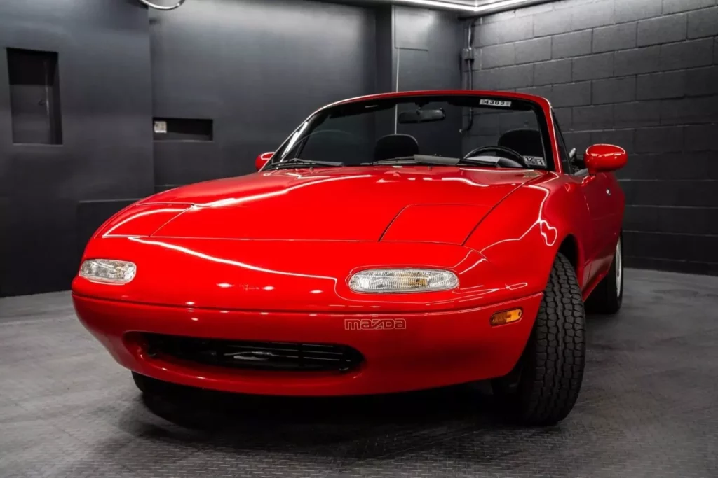 1990 Mazda MX 5 NA Miata BAT 17 Motor16