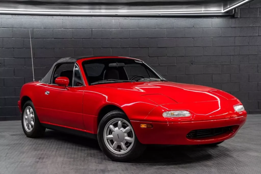 1990 Mazda MX 5 NA Miata BAT 34 Motor16