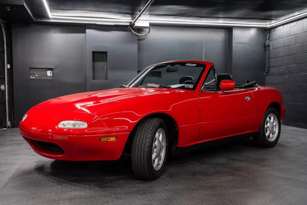 1990 Mazda MX 5 NA Miata BAT 37 Motor16