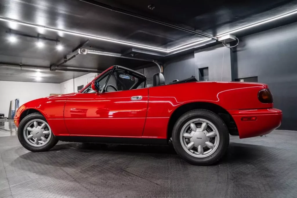 1990 Mazda MX 5 NA Miata BAT 40 Motor16