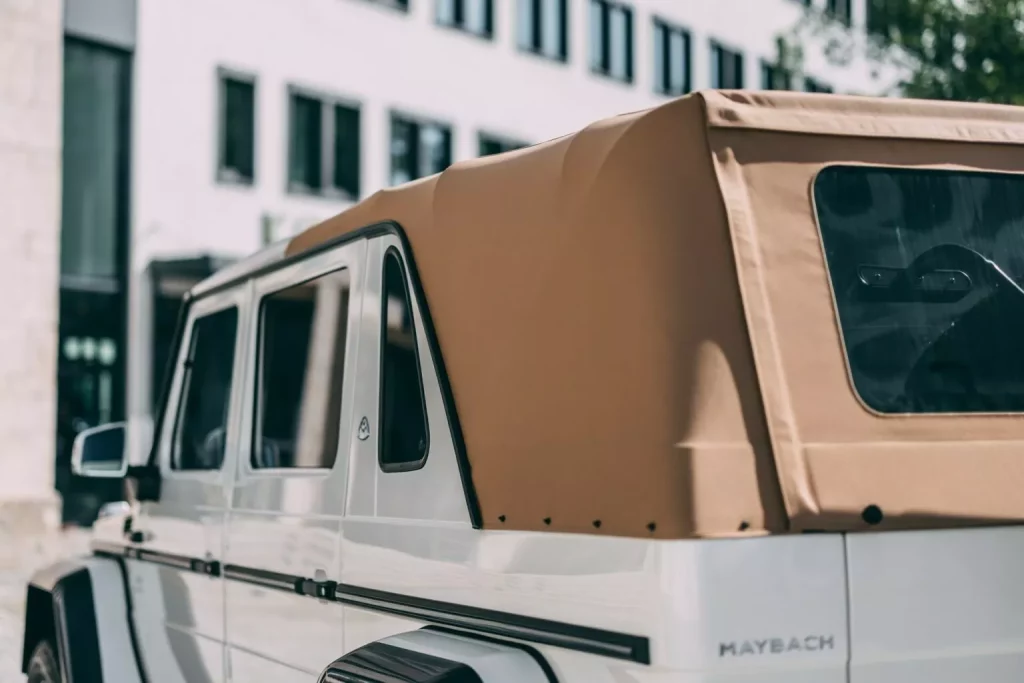 2018 Mercedes Benz G 650 Laundalet rm sothebys 10 Motor16