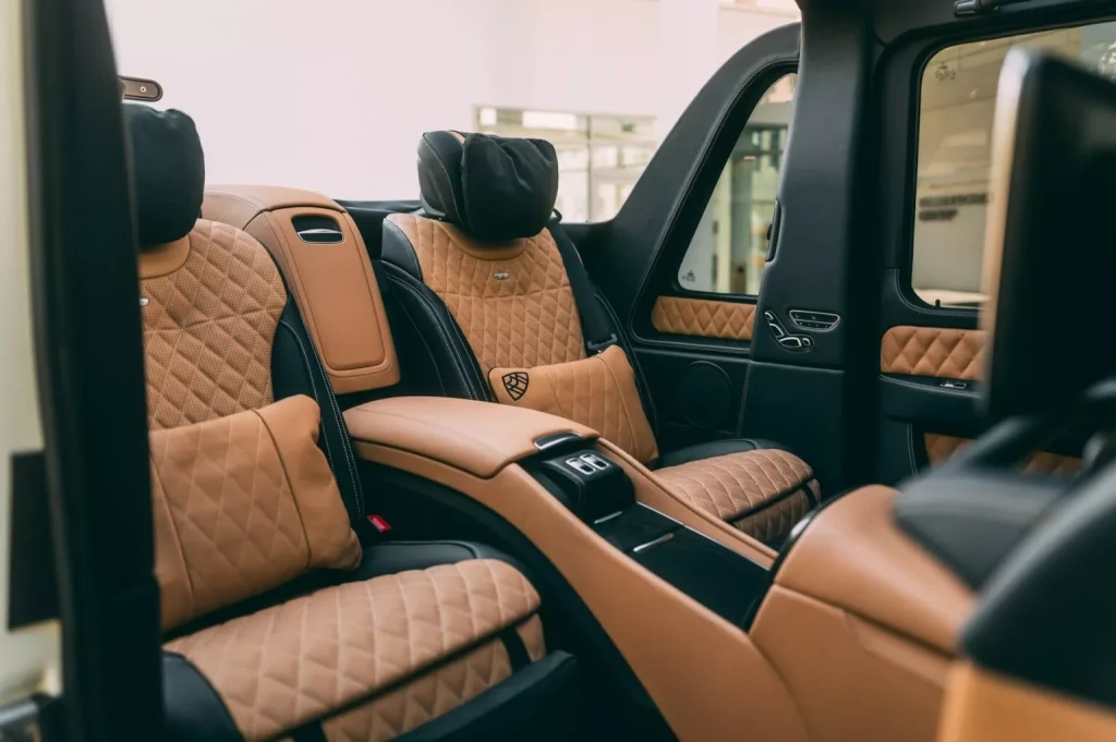 2018 Mercedes-Maybach G 650 Landaulet. RM Sotheby's. Imagen interior.