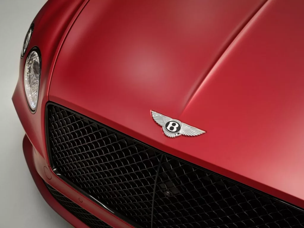 2024 Bentley pintura color satinado mate 6 Motor16