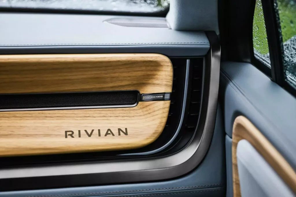 2024 Rivian R1S 2 Motor16